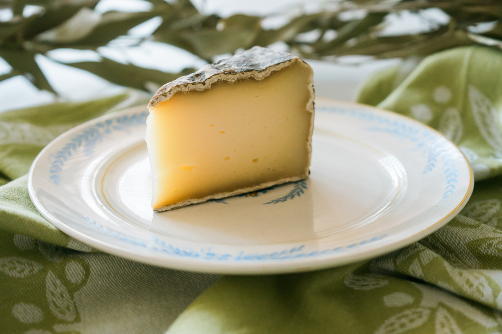 Tomme de Savoie cheese tasting on misscheesemonger.com. 